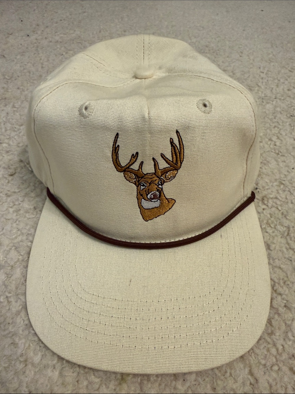 Realtree/Lost Hat Co. Men's Cream Deer Embroidered Cap